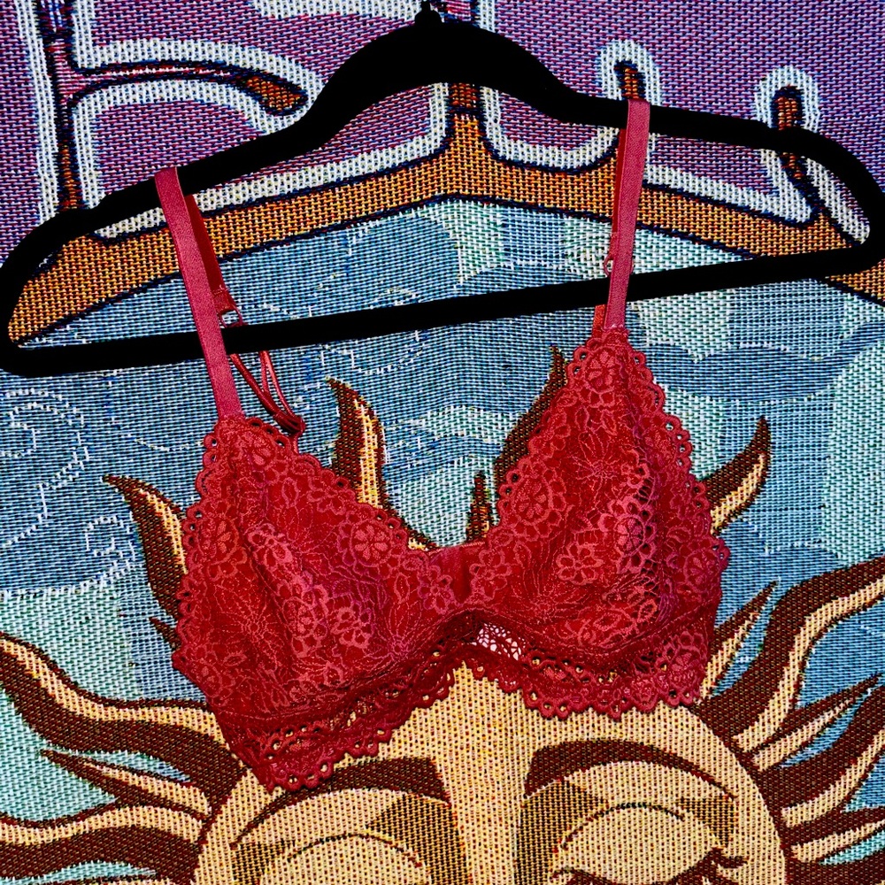 Colsie Size M Coral Embroidered bralette